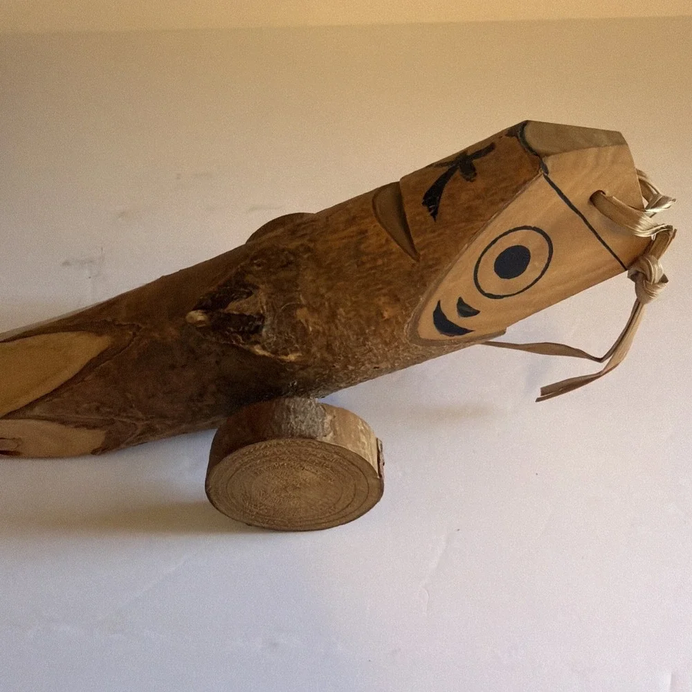 Japanese Handmade Wooden Pull String Fish Folk Art Toy 9 1/2 in vintage signed